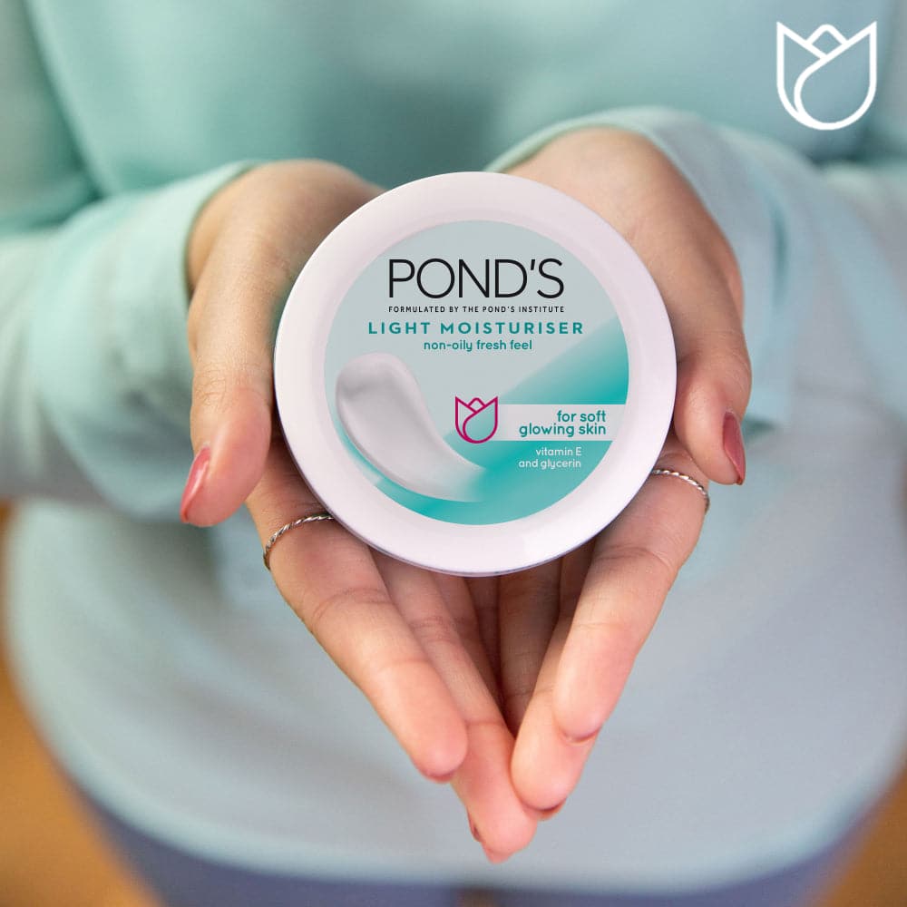 Ponds Light Moisturiser Cream - 75ML